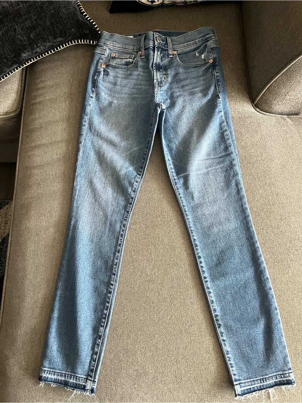 NWOT GAP Women’s True Skinny Mis Rise Jeans